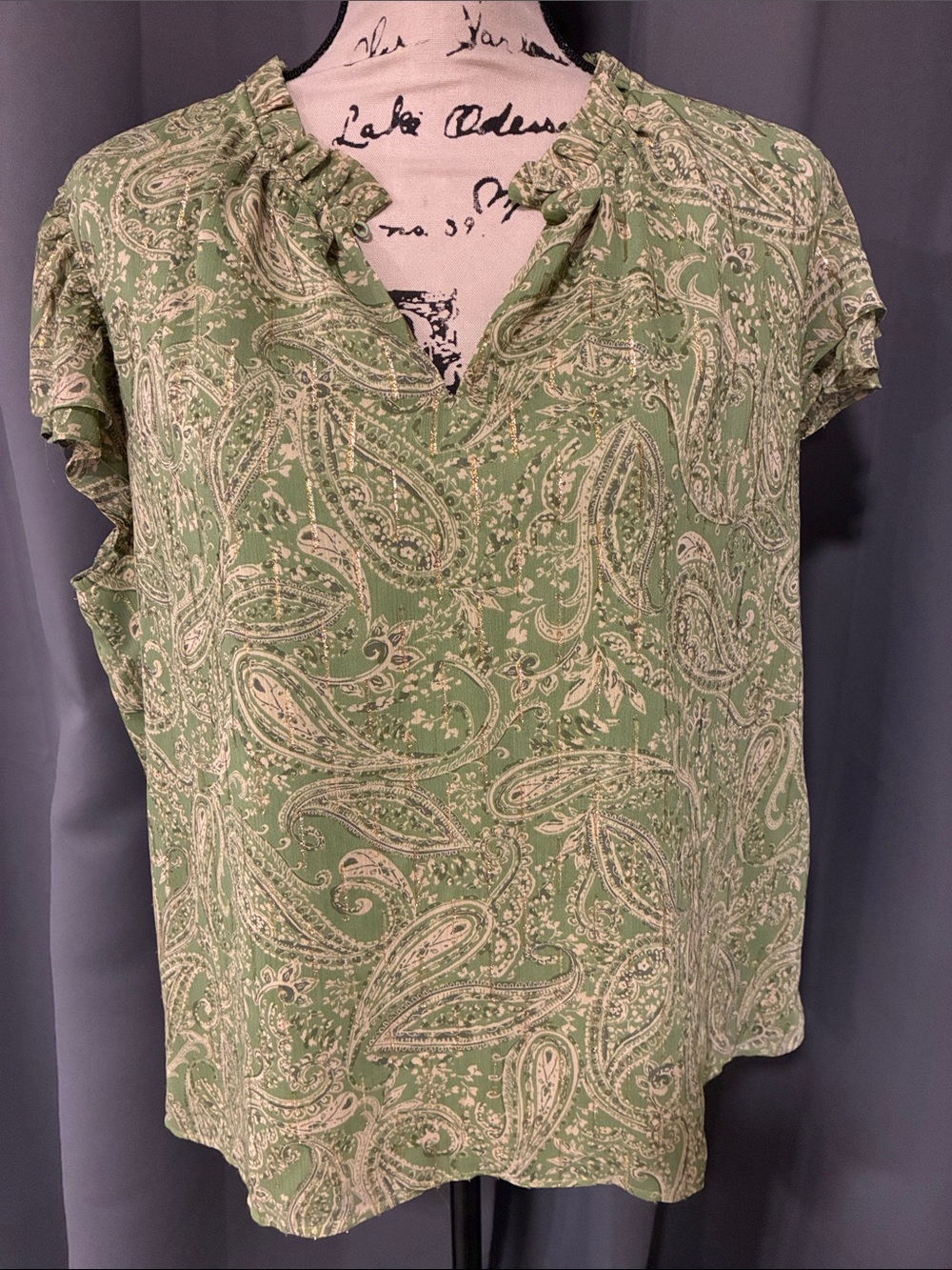CeCe Green Paisley Short-Sleeve V-Neck Blouse